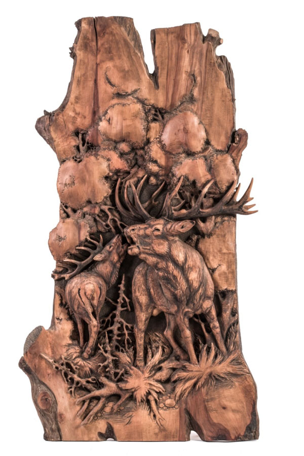 Wood carving roaring Deers (large)