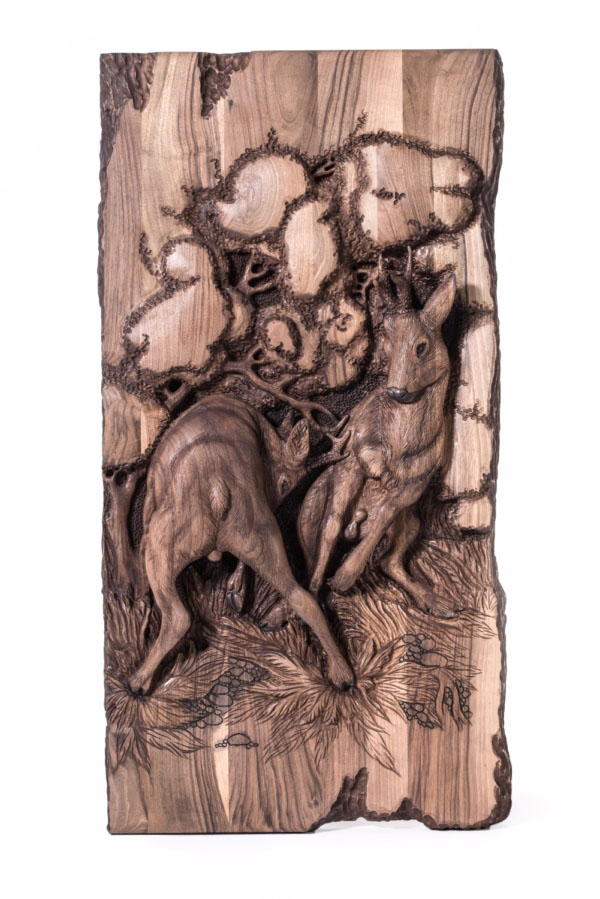 Wood carving Roe Deer Duel (medium)